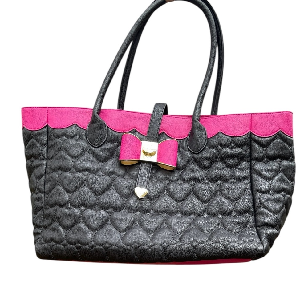 NWT Betsy Johnson Stylish Black and Pink Quilted Tote Bag